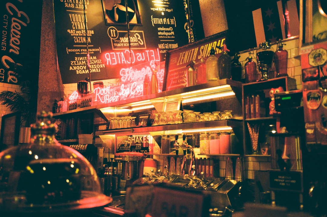 Taken in Chicago, IL. Shot on an Olympus Stylus Epic DLX with Kodak Gold 200.